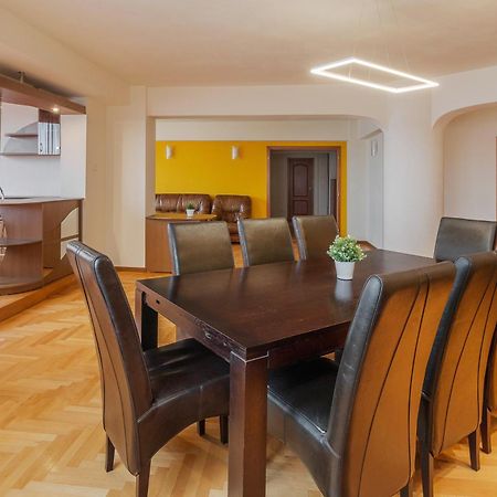 Scala Flat Apartment Oradea Ngoại thất bức ảnh